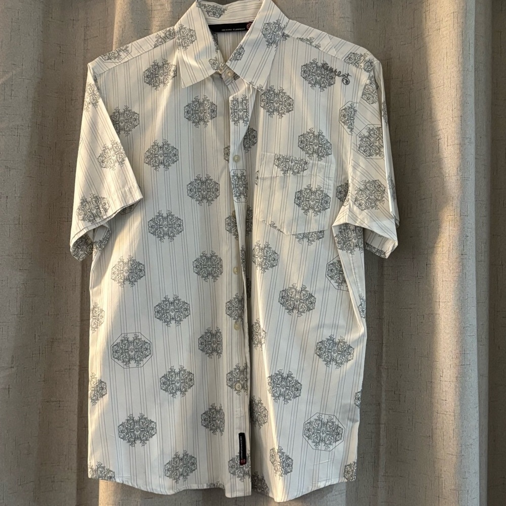 Men’s Medium Ocean Current Casual Shirt. 100% Cotton. White and Gray.‎